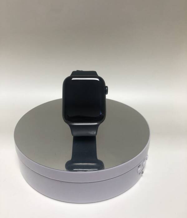Apple Watch SE 44mm GPS Uzay Grisi (İKİNCİ EL)